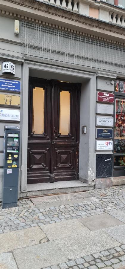 Entu Apartamenty Odrzanska Wroclaw Luaran gambar