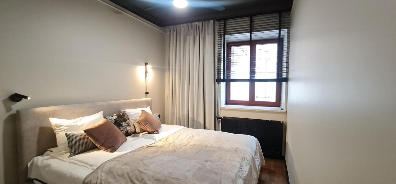 Entu Apartamenty Odrzanska Wroclaw Luaran gambar