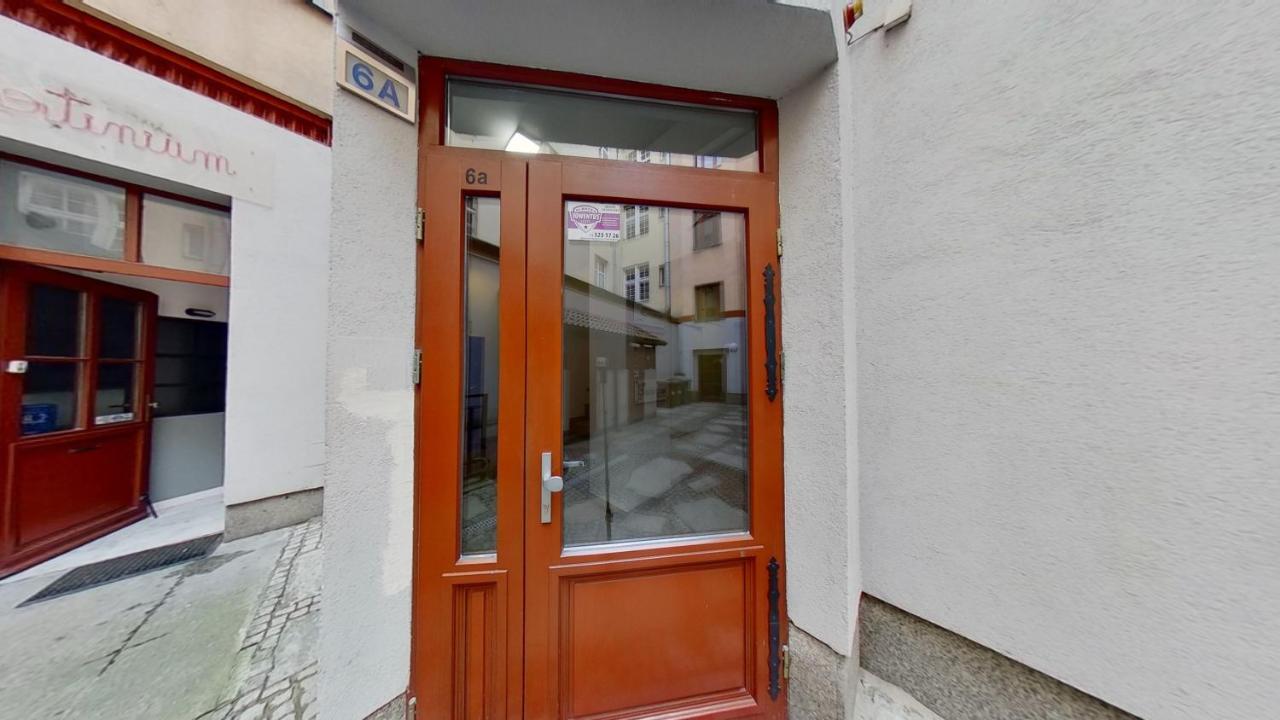 Entu Apartamenty Odrzanska Wroclaw Luaran gambar